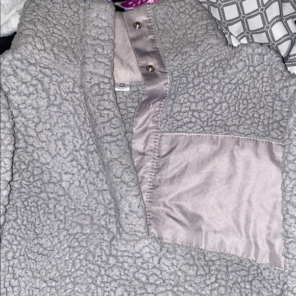 grey fuzzy sweatshirt - Picture 2 of 5